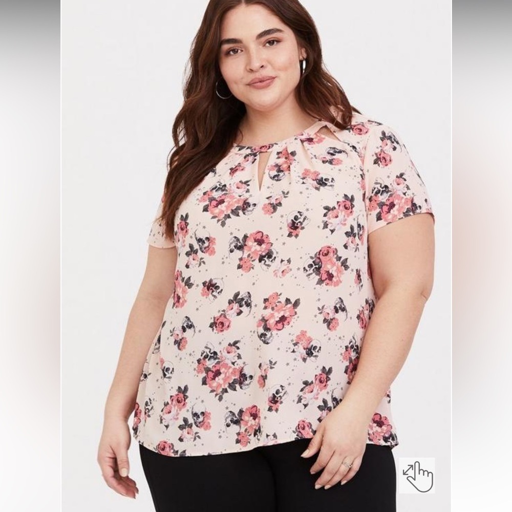 Torrid Skull & Floral Print Georgette Cut Out Blouse Size 2